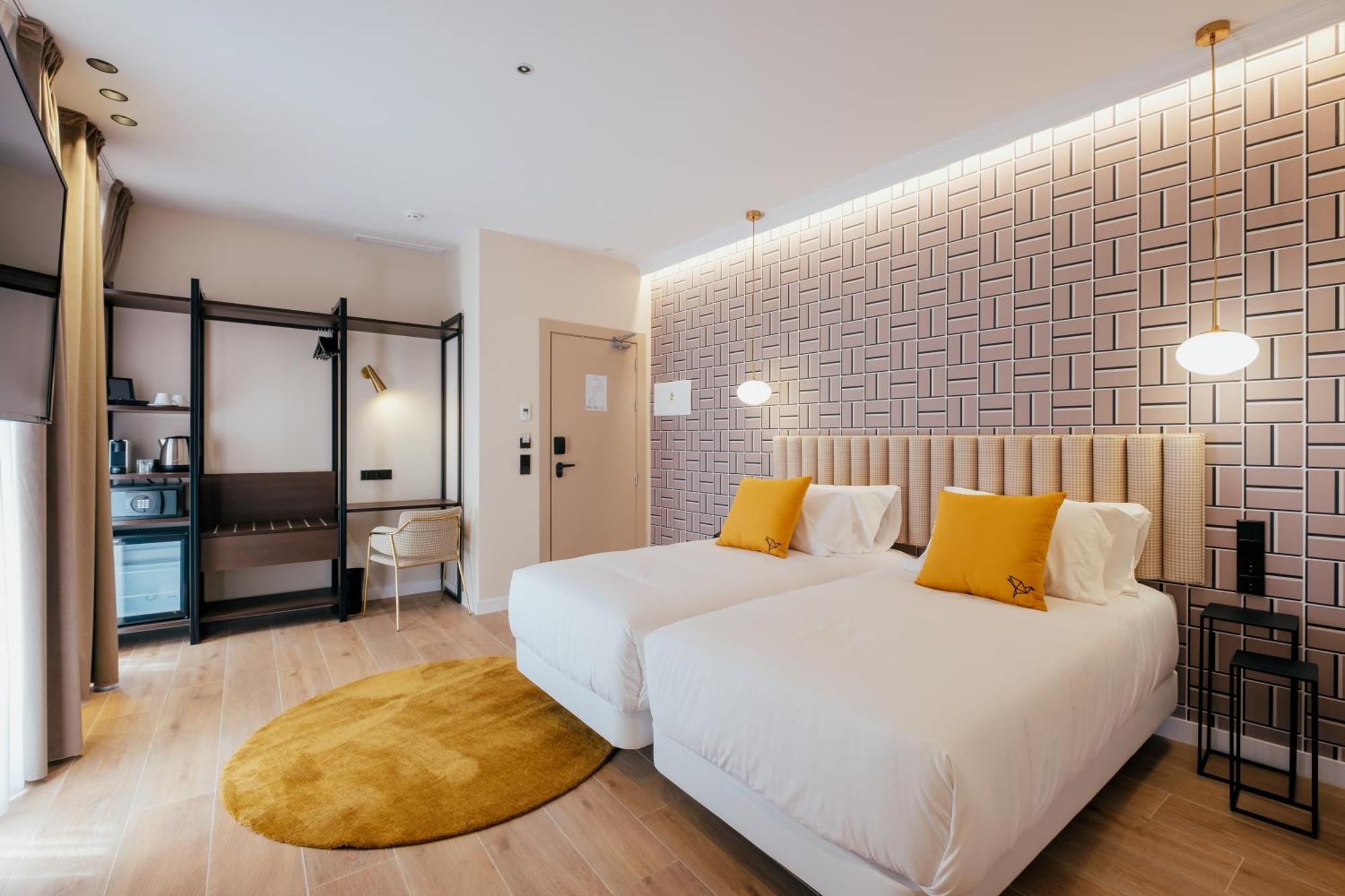Deluxe Double or Twin Room