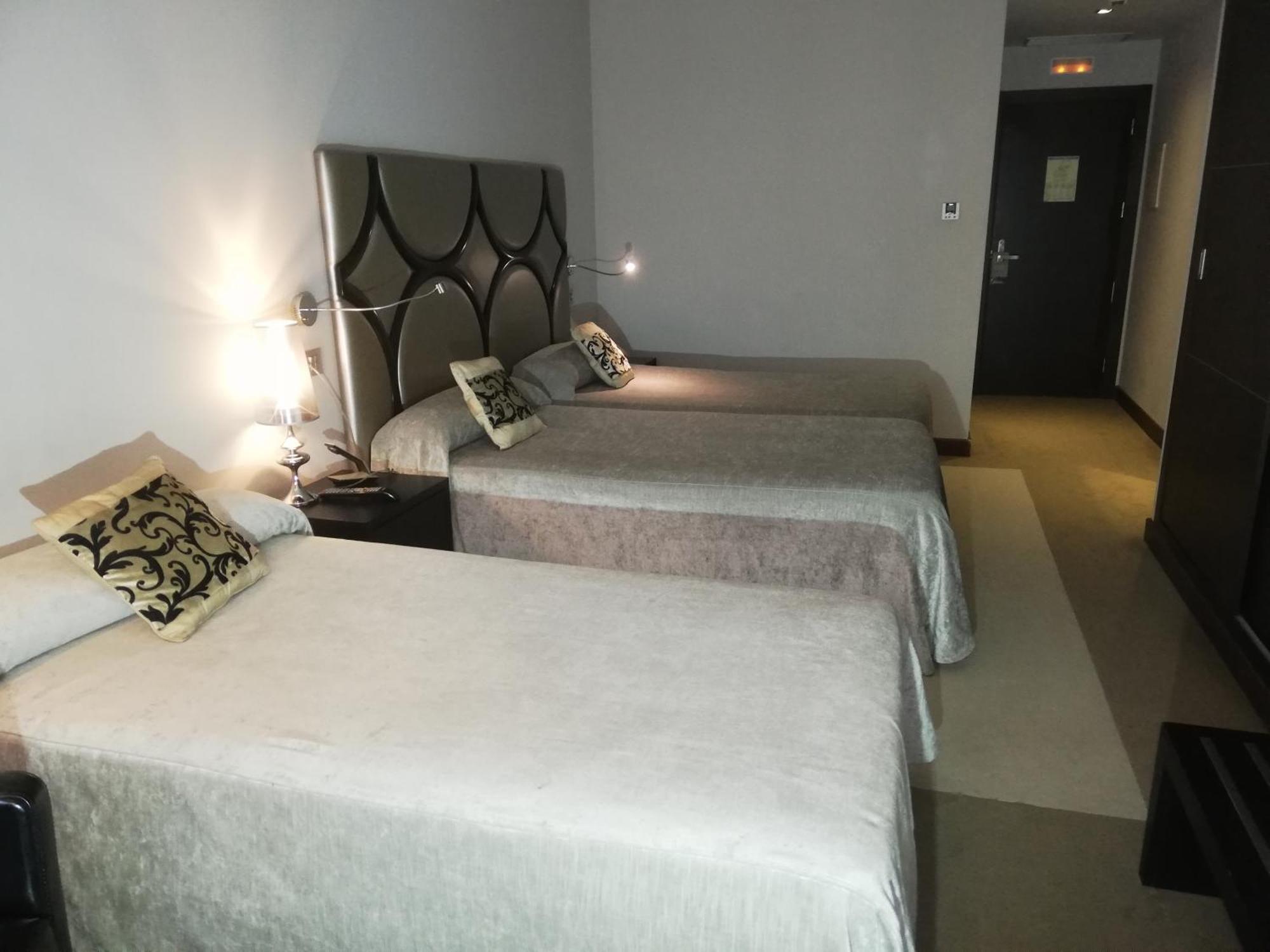 Double Room with Extra Bed (3 Adults),1153446501:JPEG