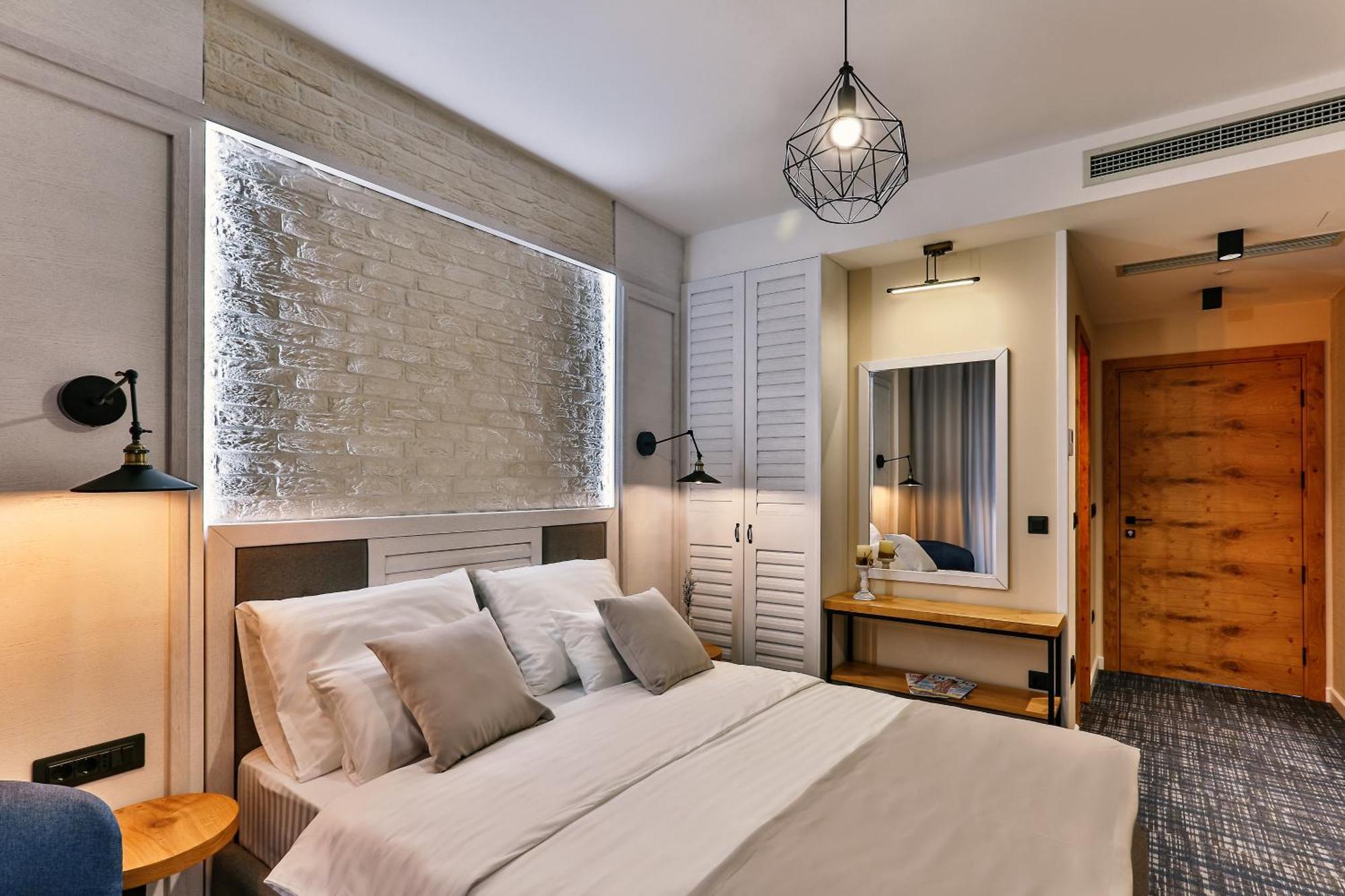 Standard Double Room,1285939159:JPEG