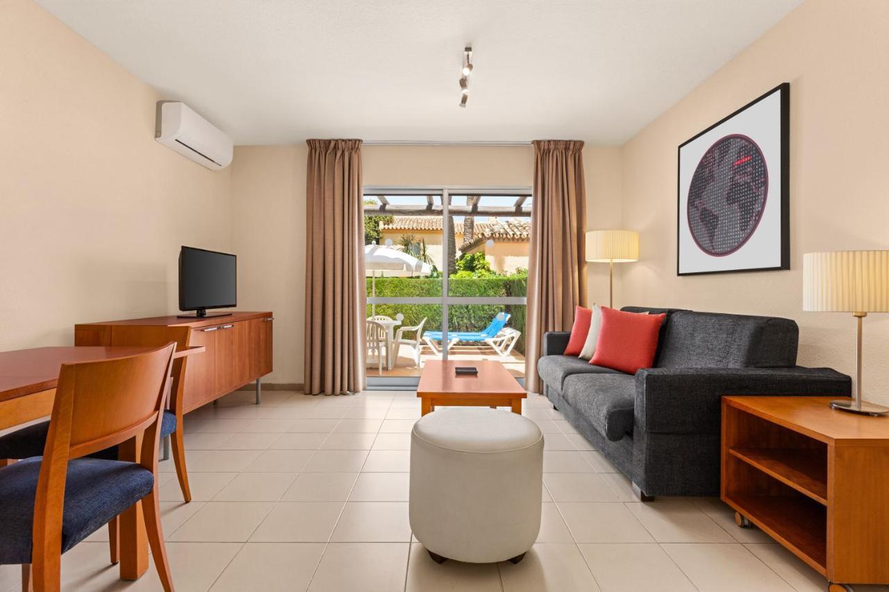 Classic Two Bedroom Apartment,1286928400:JPEG