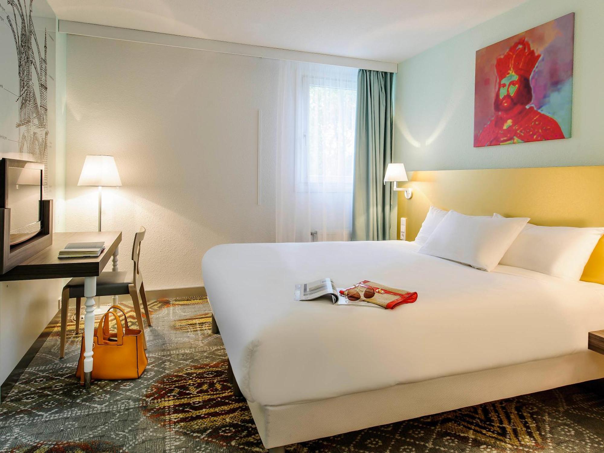Standard Family Suite,216167237:JPEG