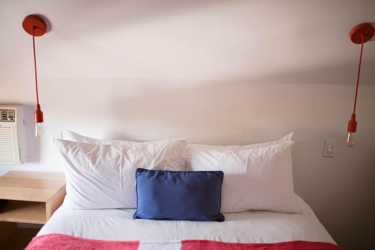 Budget Queen Room