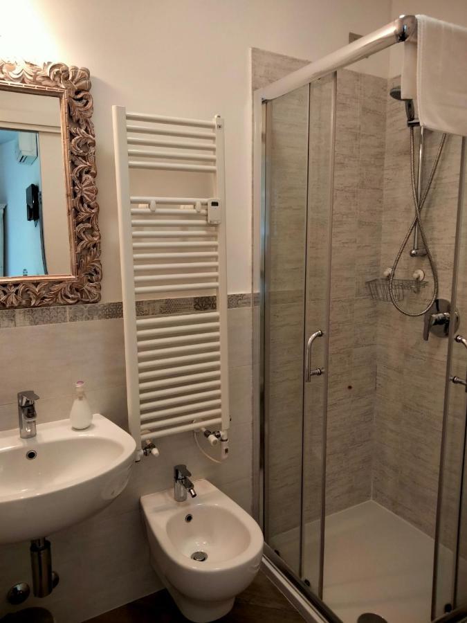 Double or Twin Room Private Bathroom