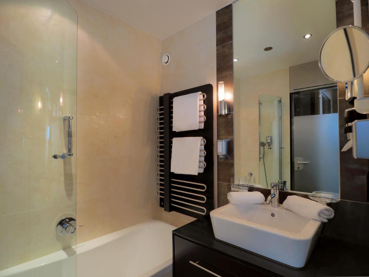 Junior Suite,1346206013:JPEG
