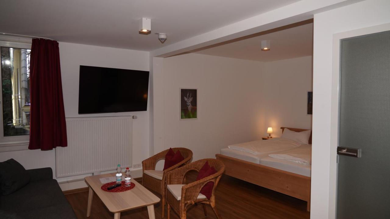 Large Double Room,1290591229:JPEG