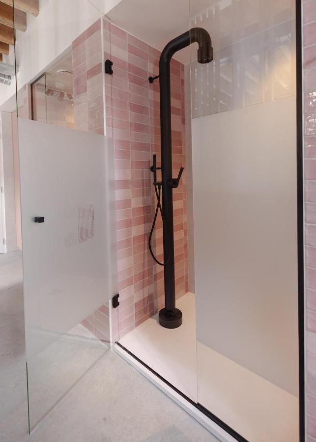 Deluxe Double Room Bath