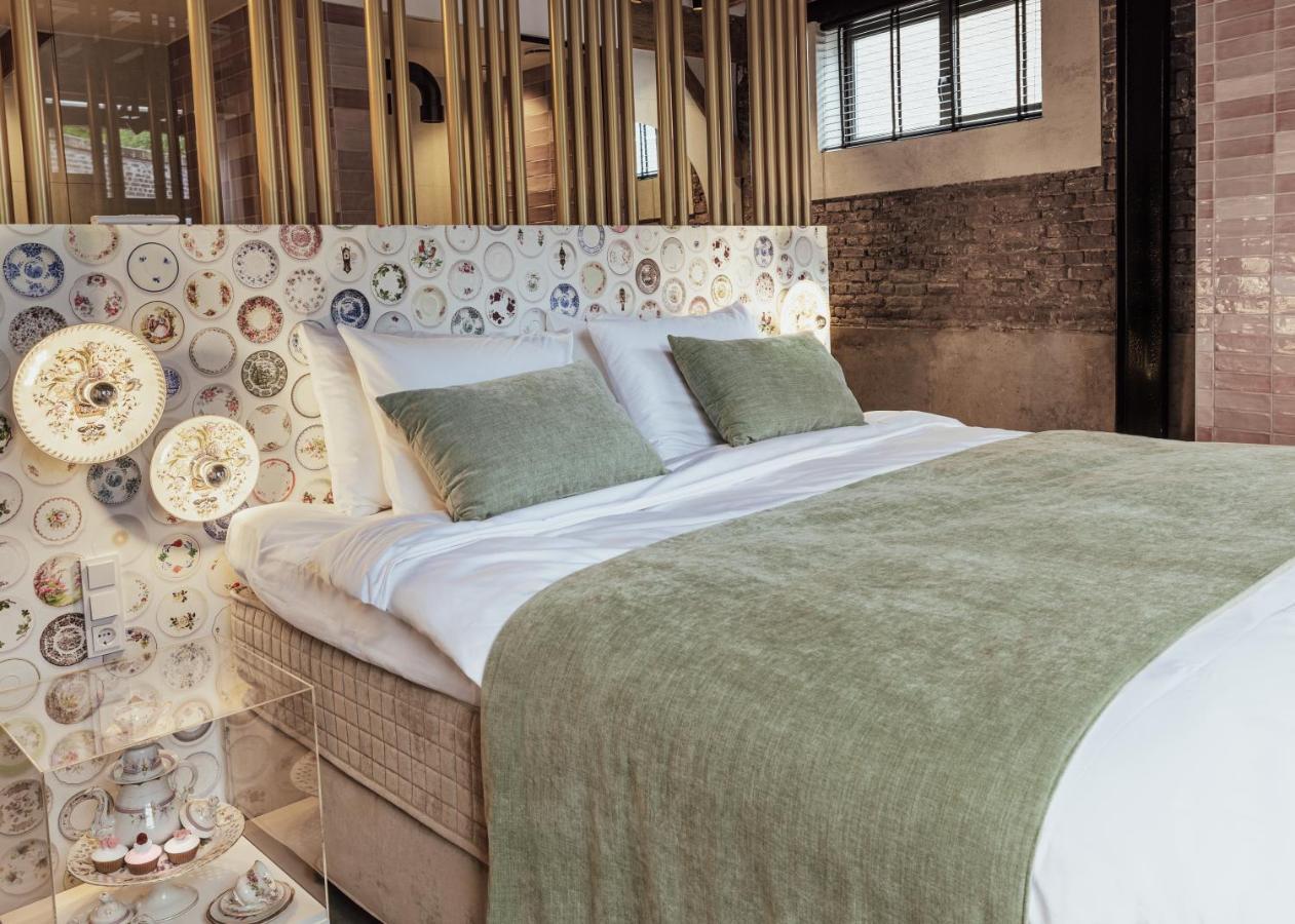 Deluxe Double Room Bath