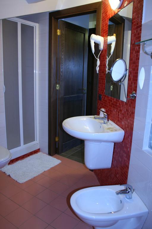Double Room,142922796:JPEG