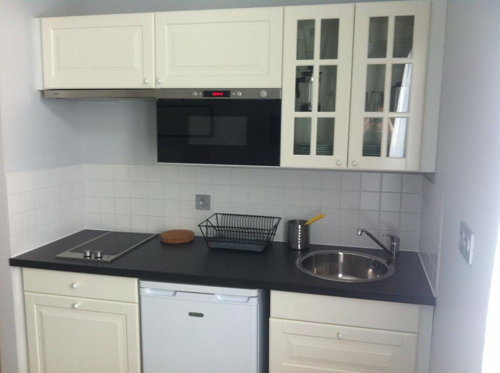Studio Apartment,156859893:JPEG