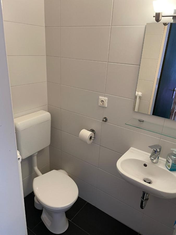 Family Room Private Bathroom