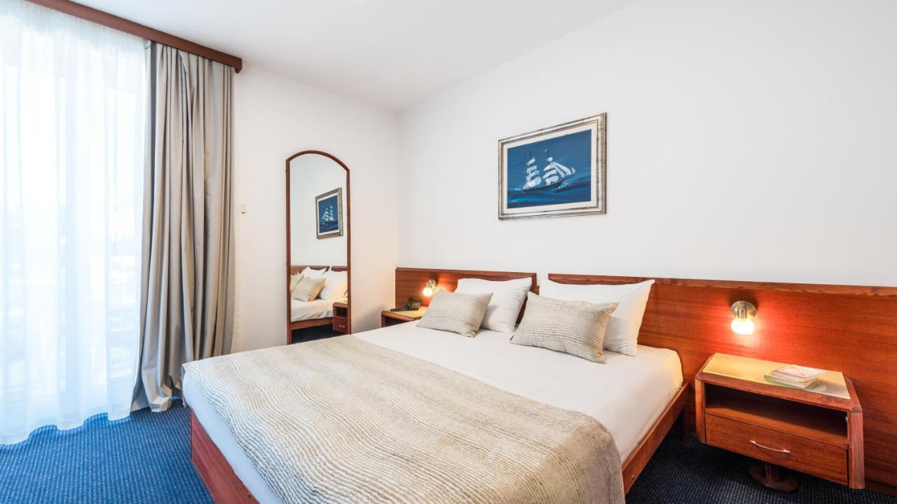 Limited Standard Double or Twin Room Half Board,1292192776:JPEG