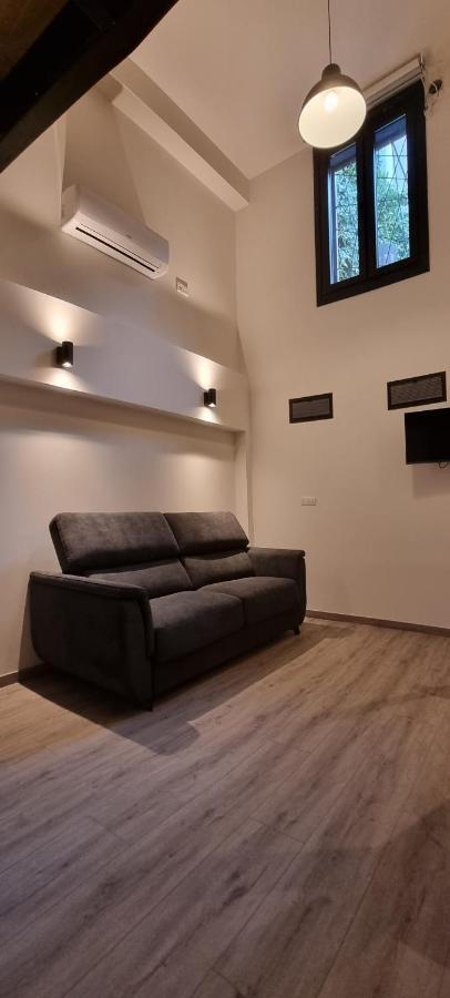Studio Split Level,1292269357:JPEG