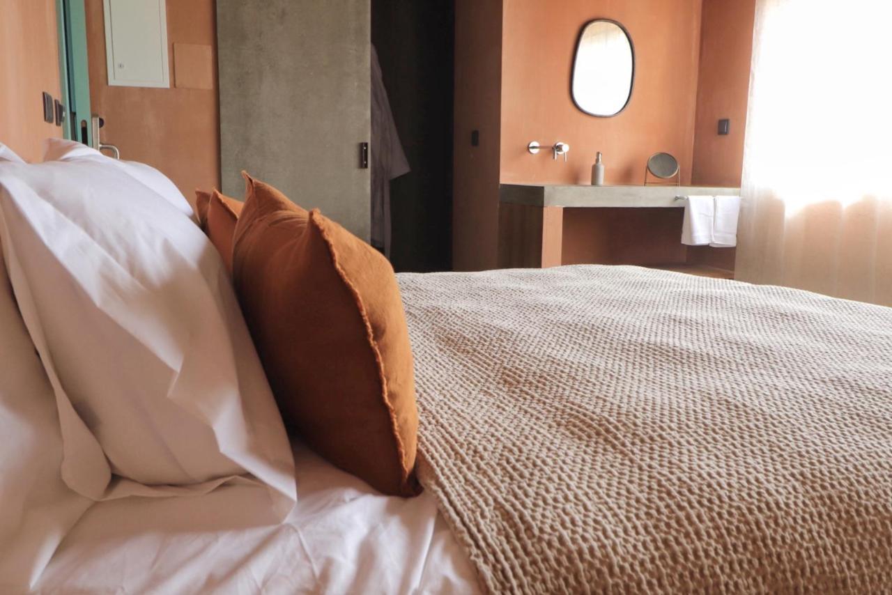 Double Room,1292849722:JPEG