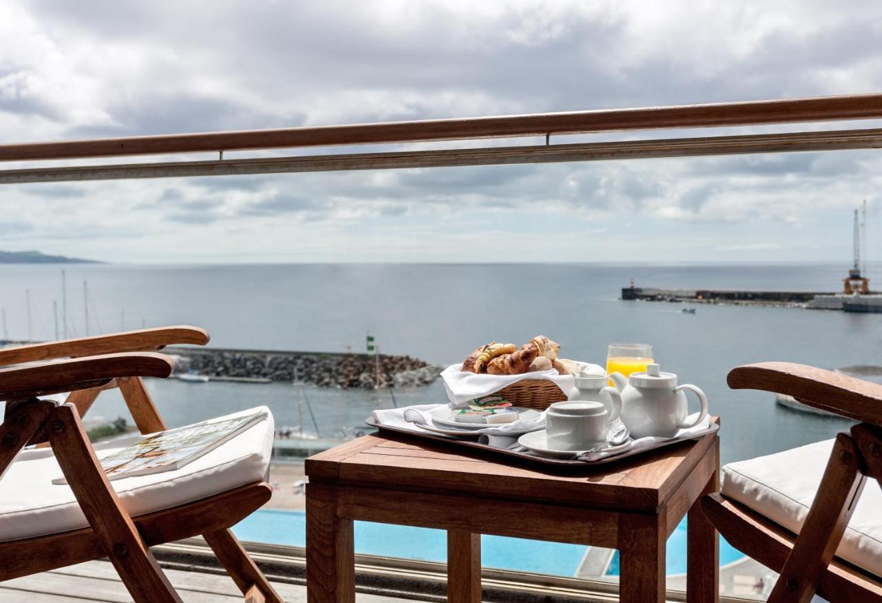 Double or Twin Room Sea View