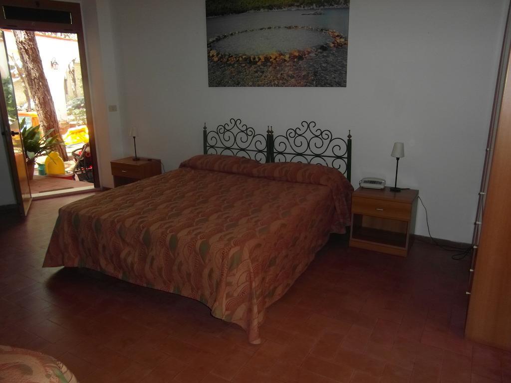 Triple Room,136550727:JPEG