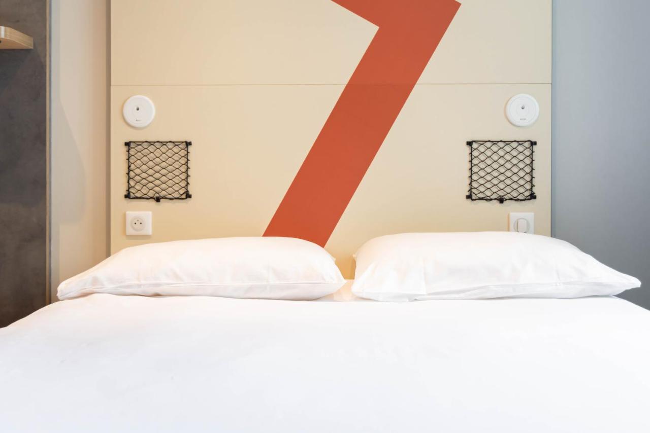 Room One Double Bed One Single Bed Mobility Accessible,1771326030:JPEG