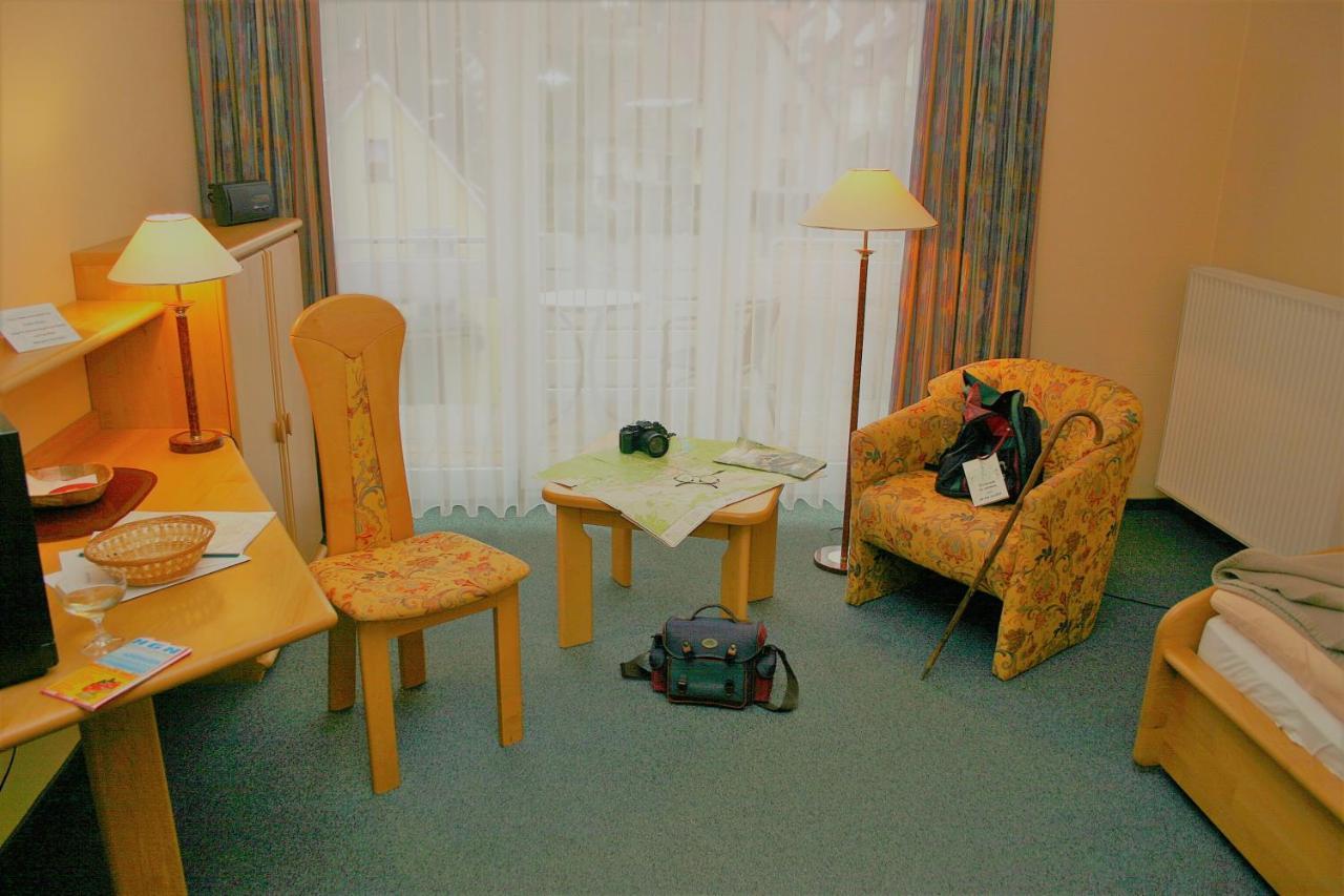 Single Room,1293348772:JPEG