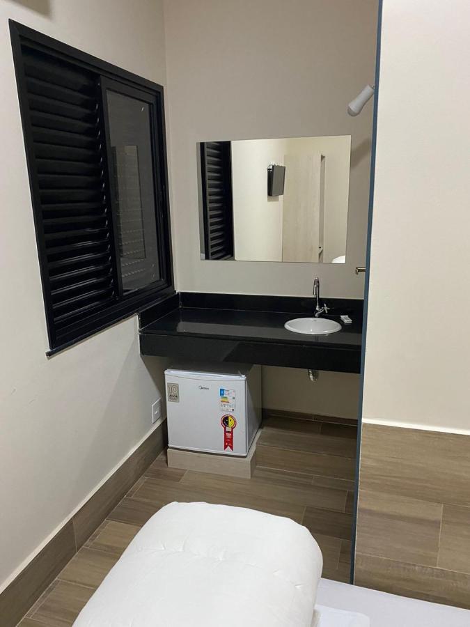 Large Single Room,1293947659:JPEG