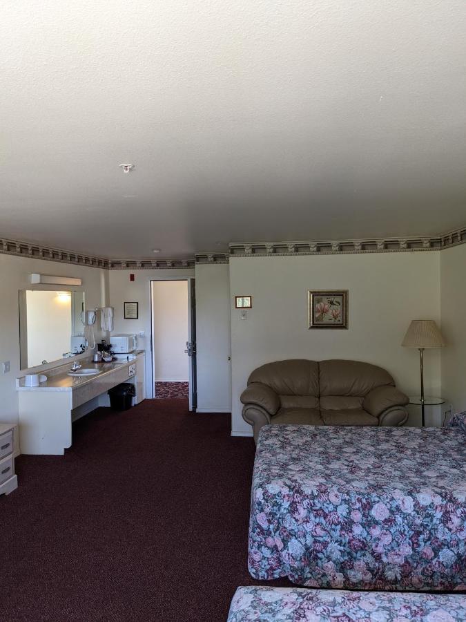 Queen Room,643910910:JPEG