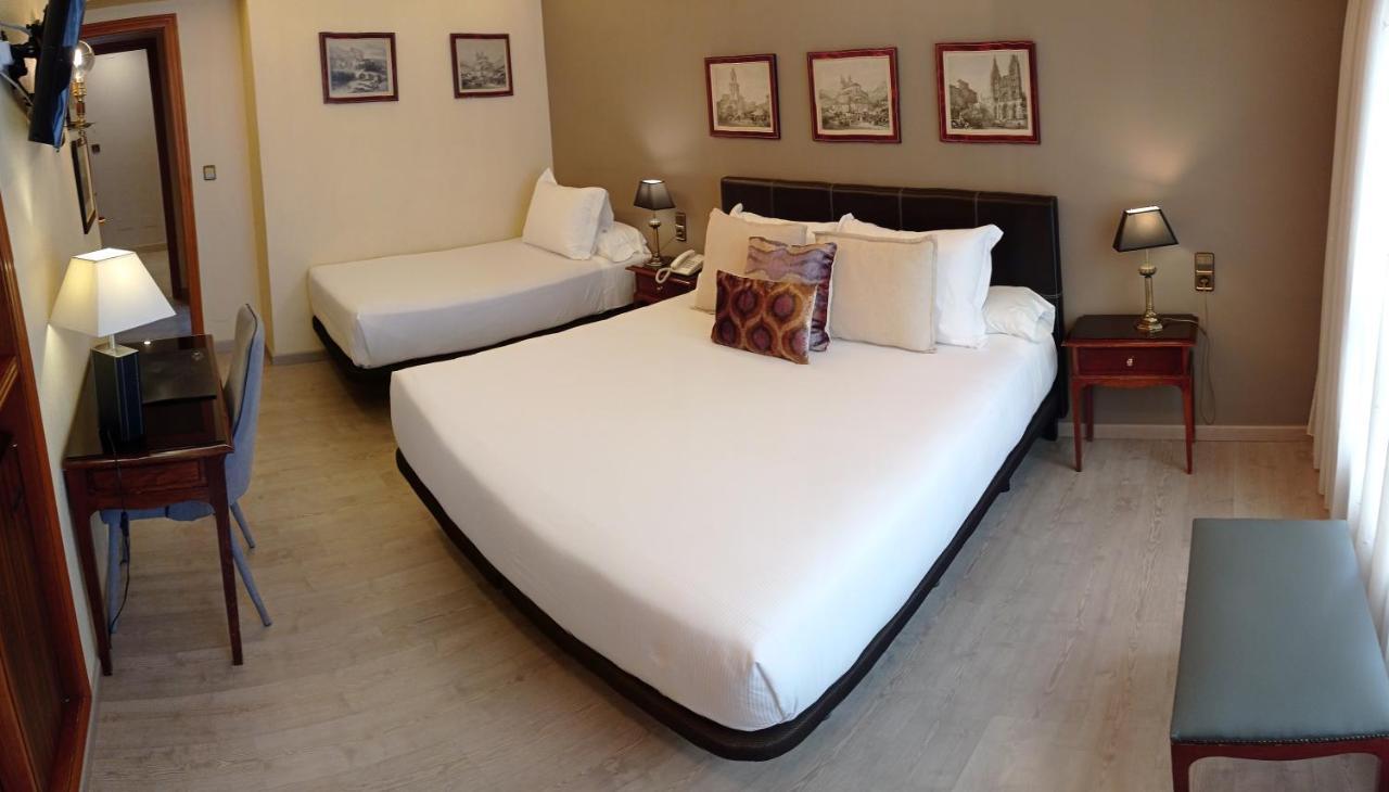 Triple Room,1428149458:JPEG