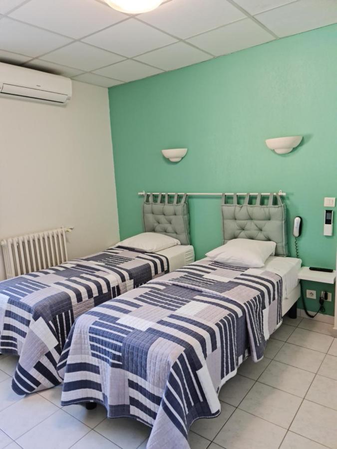 Twin Room,1598401752:JPEG