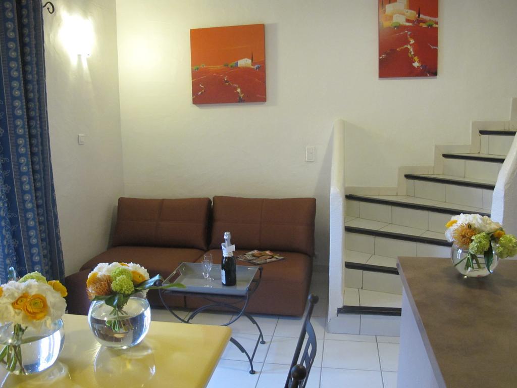 Classic One-Bedroom Villa Mezzanine,696010806:JPEG