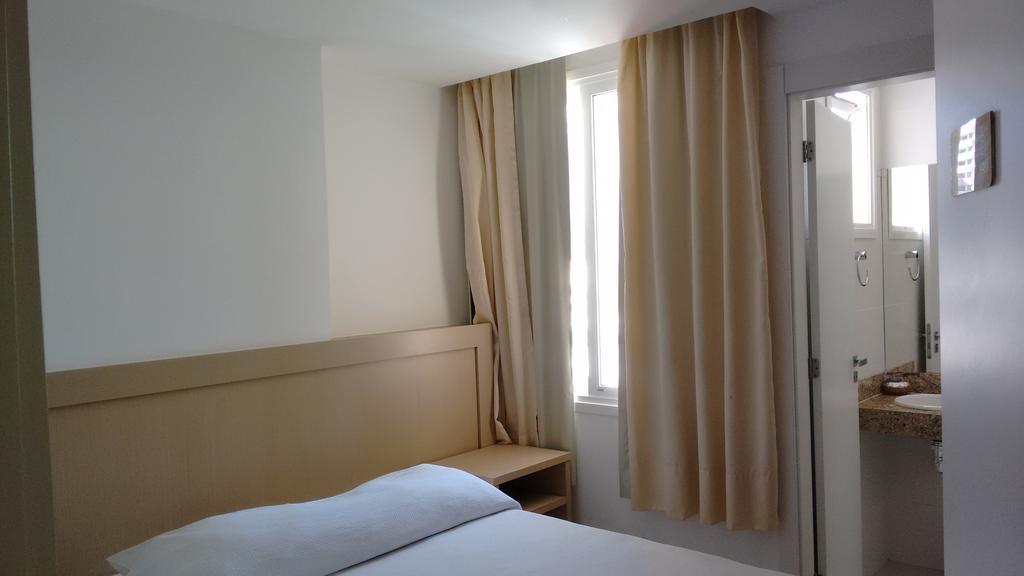 Quarto Económico