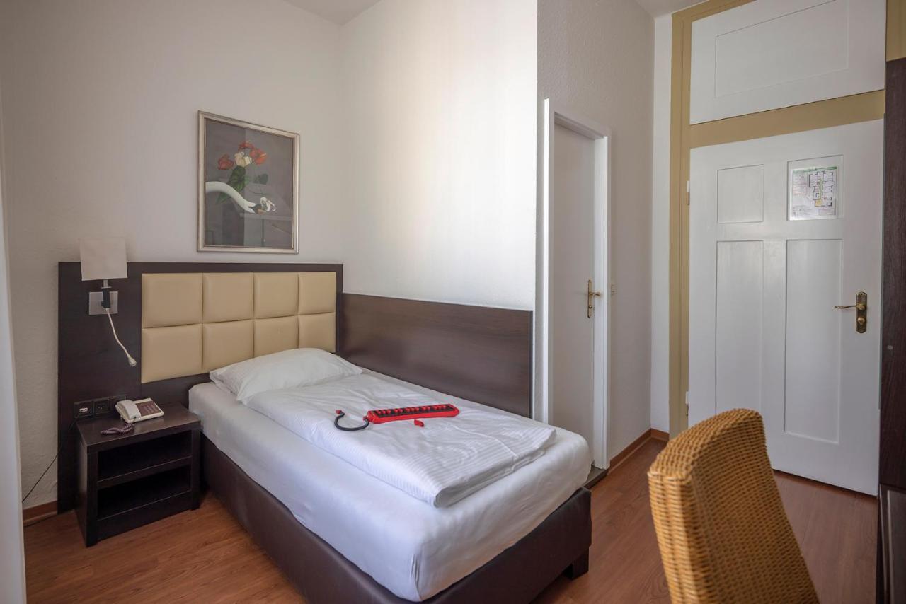 Standard Single Room,1295435623:JPEG