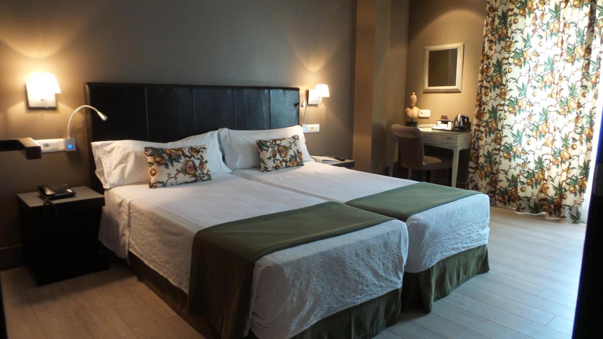 Double or Twin Room terrace Front Side