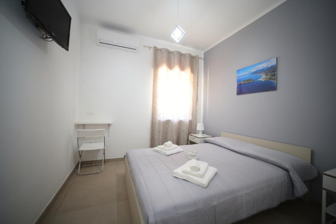 King Room,1296933148:JPEG