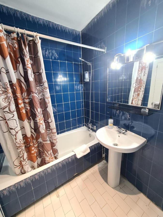 Triple Room,1297095757:JPEG