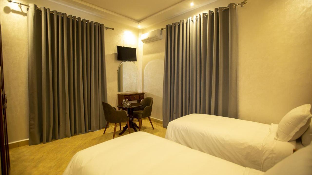 Single Room