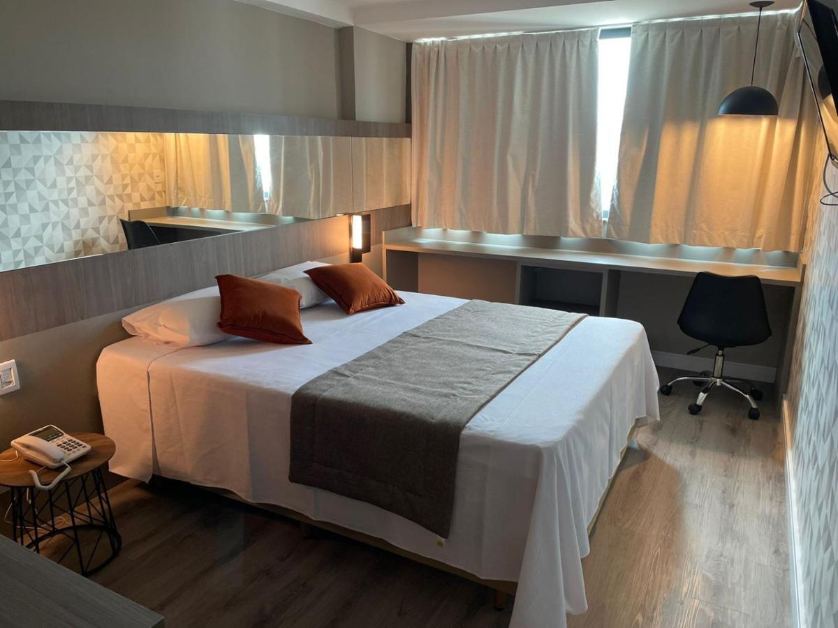 Deluxe Room,1297712329:JPEG