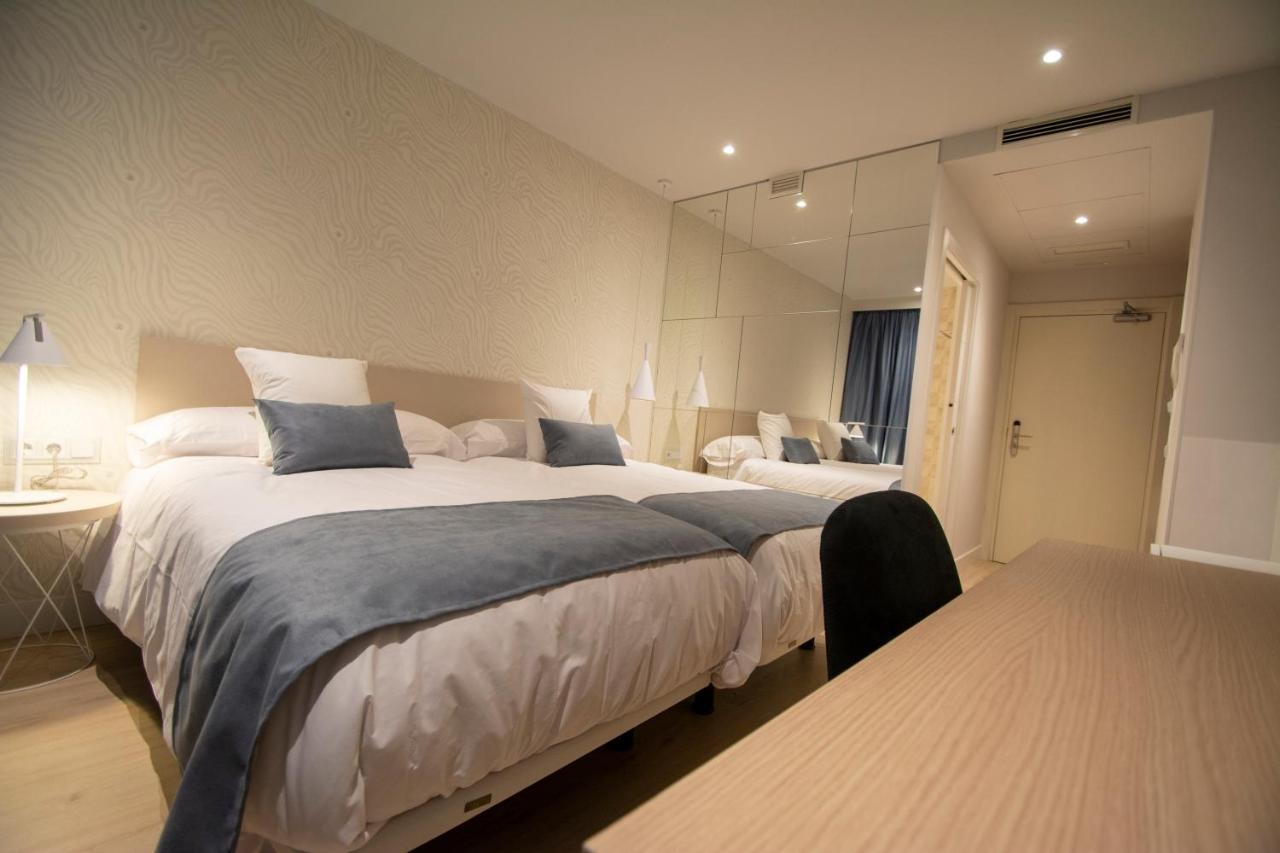 Twin Room,1297716283:JPEG