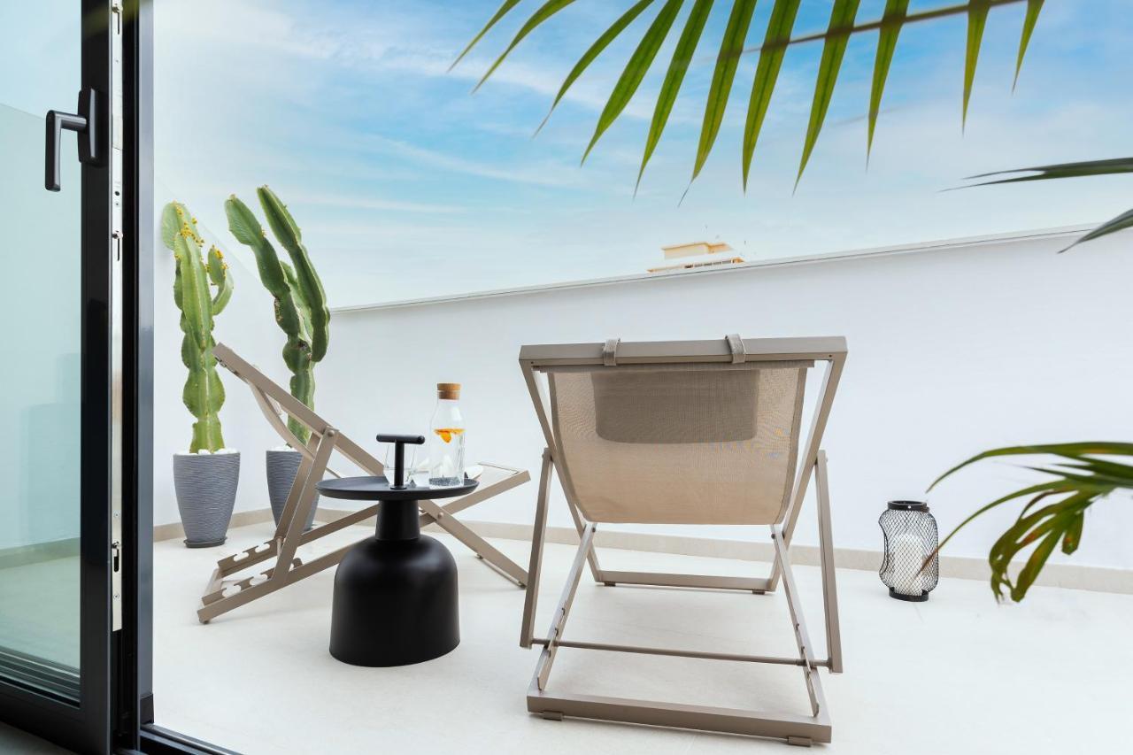 Deluxe Two-Bedroom Penthouse