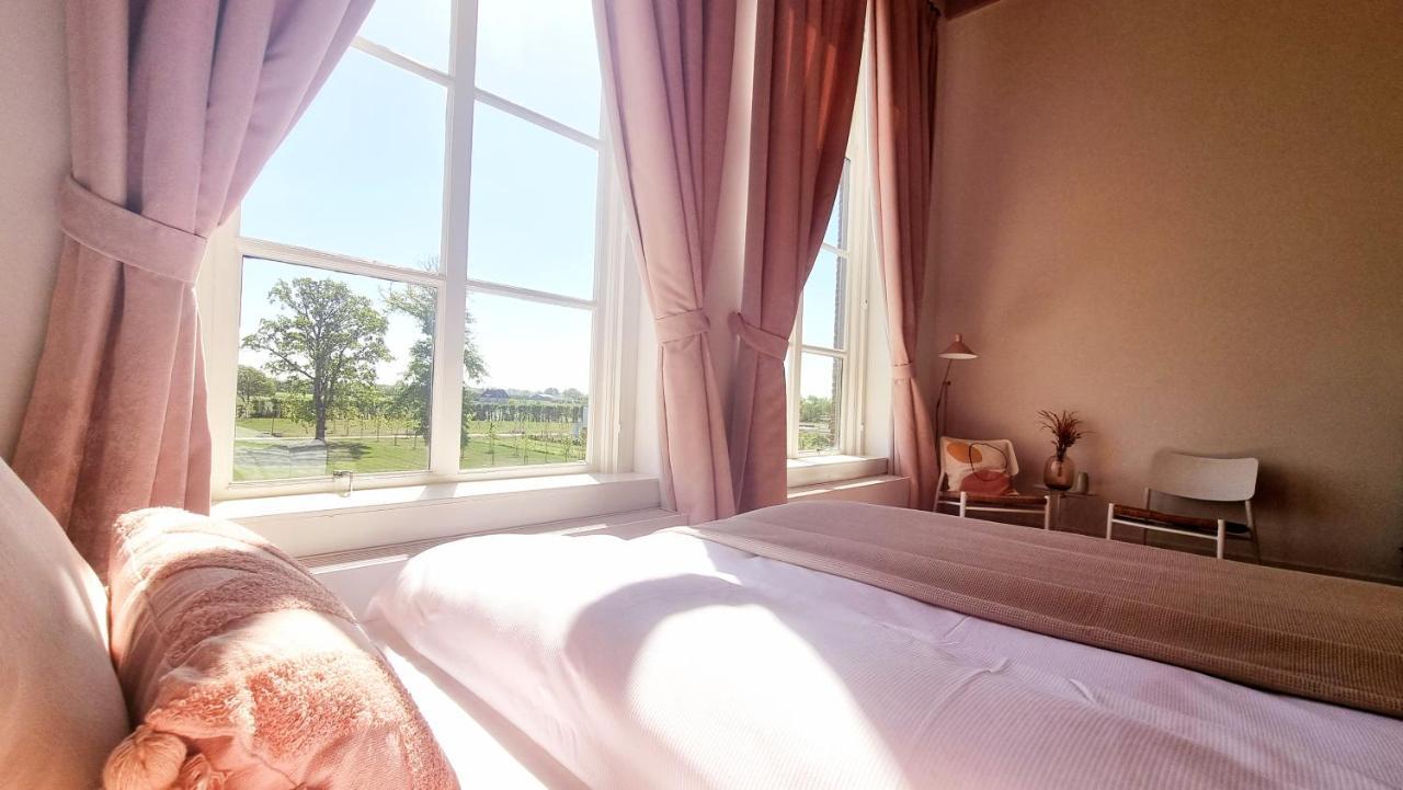 Deluxe Queen Room,1593939352:JPEG