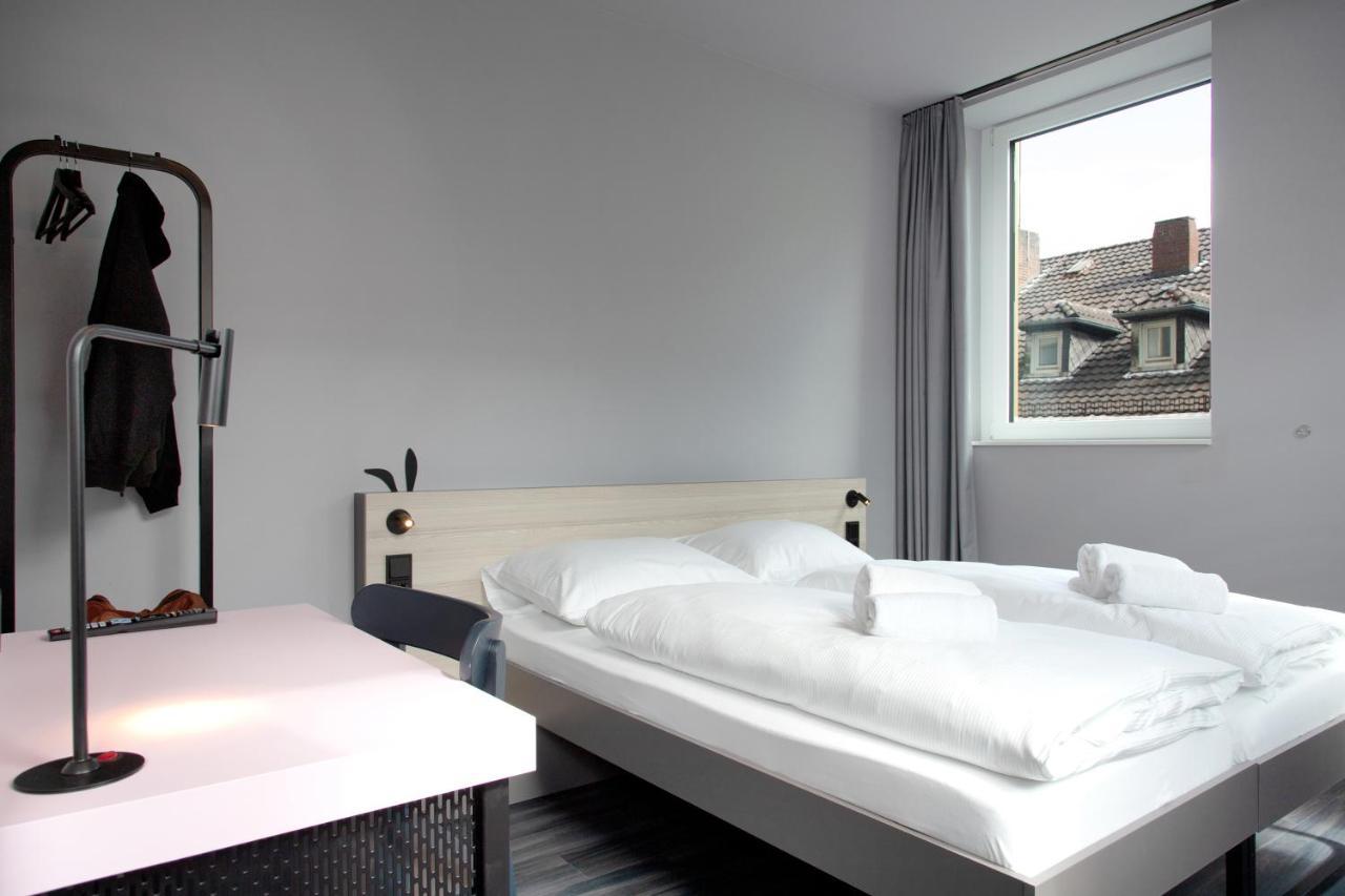 Single Room,1298791717:JPEG