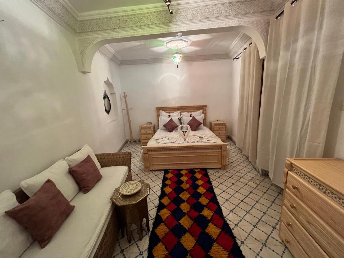 Deluxe Double Room with Bath,1298875834:JPEG