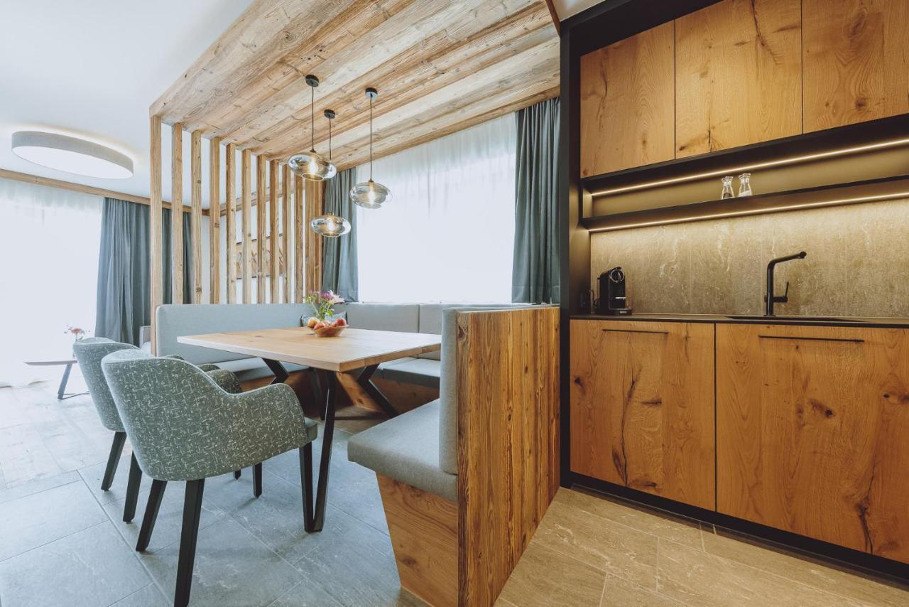 Three-Bedroom Chalet Sauna Outside Bathtub,1299436810:JPEG