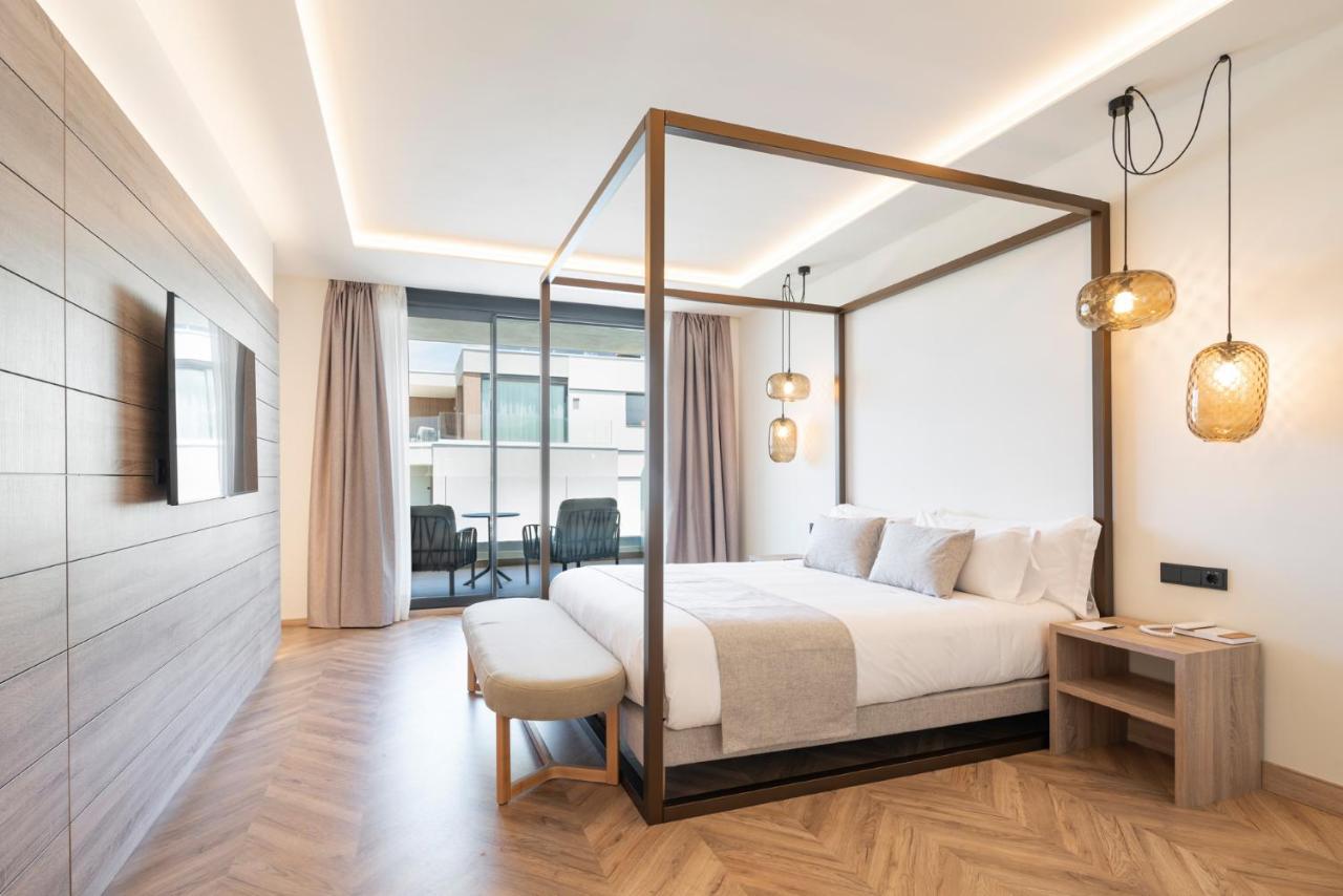 Standard Suite,1299397558:JPEG