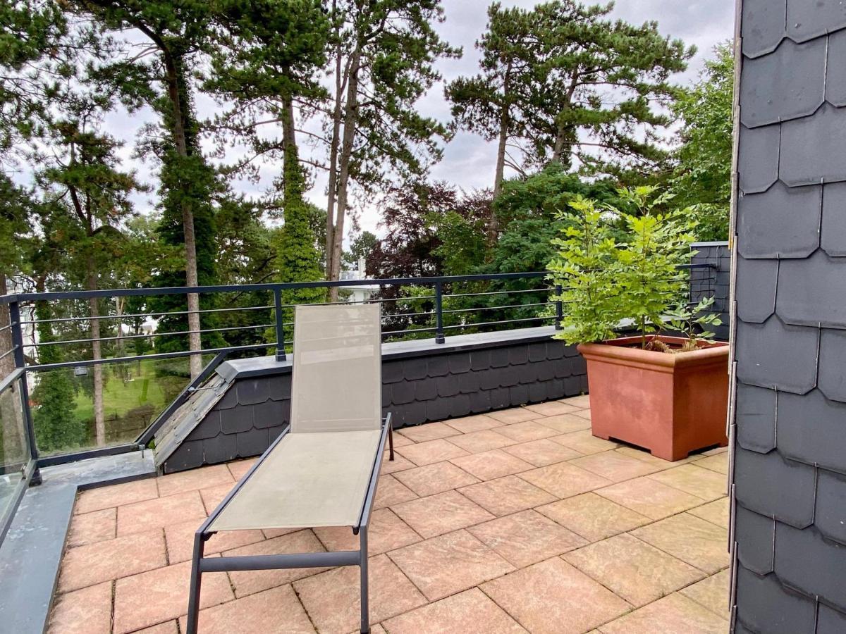 Studio Balcony