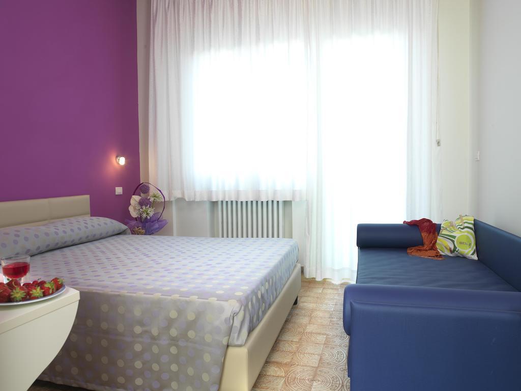 Deluxe Triple Room Sea View