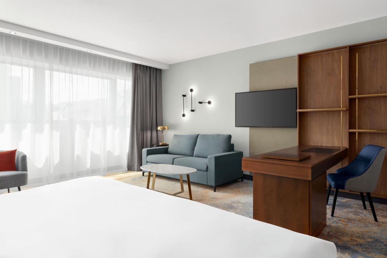 Junior King Suite,1636739856:JPEG