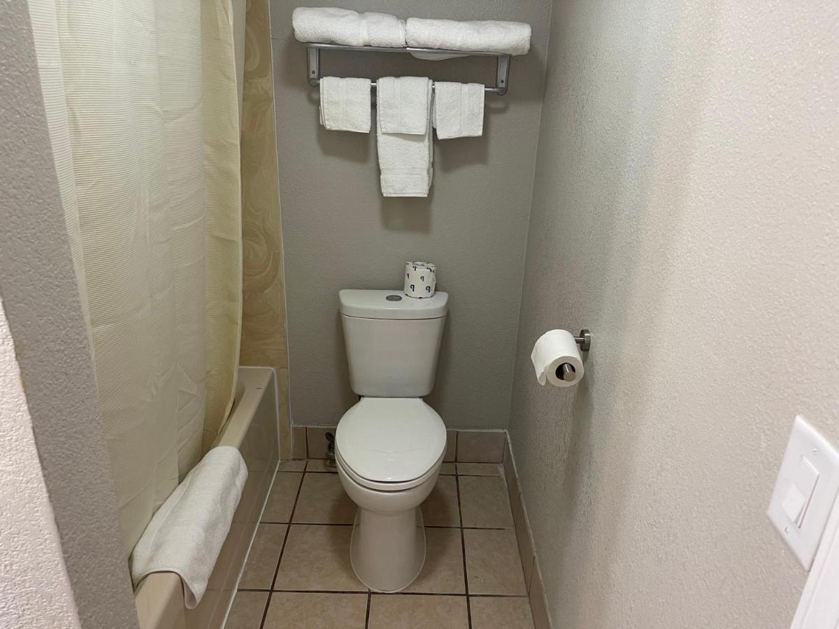 Budget Single Room