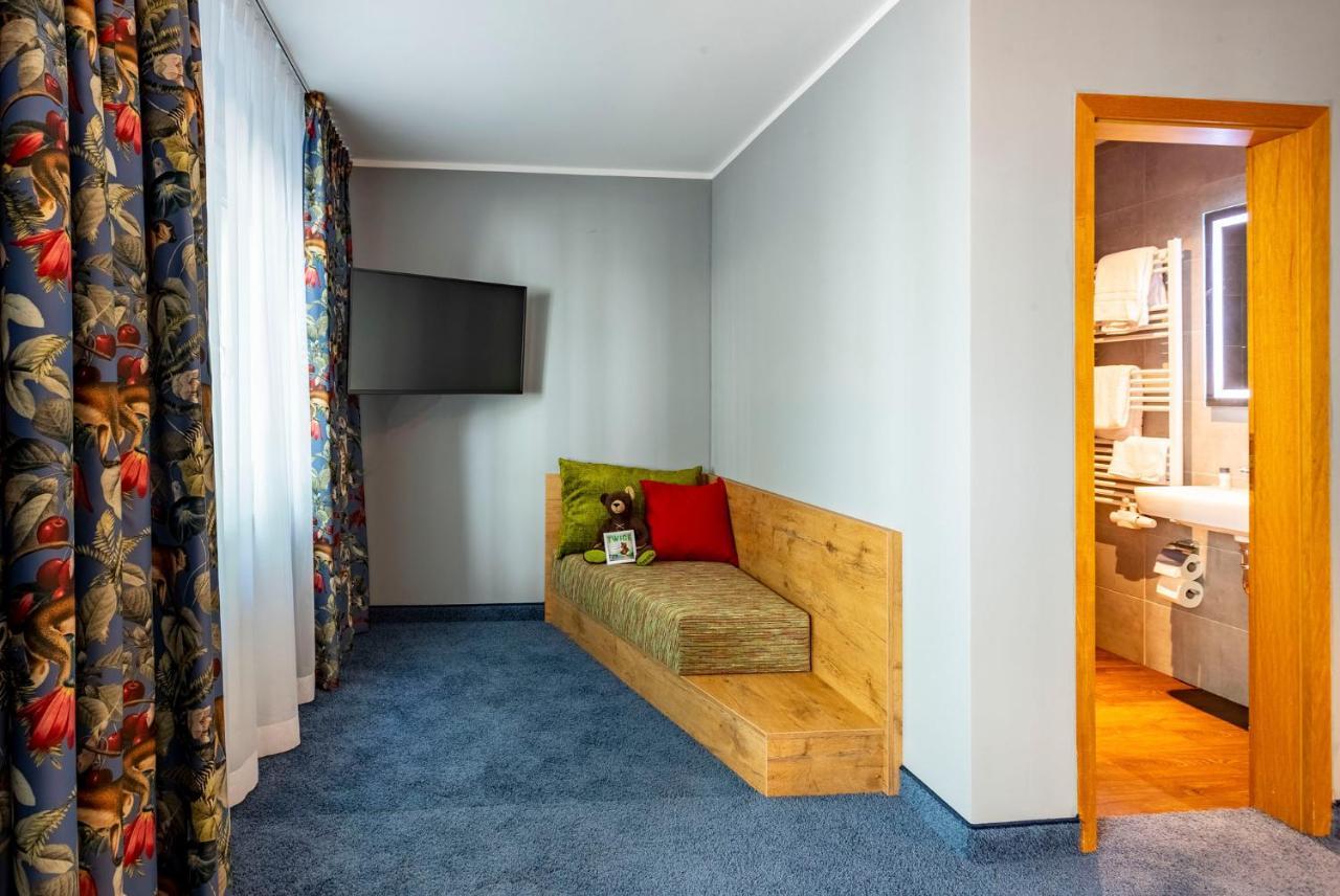 Einzelzimmer „Tiny"