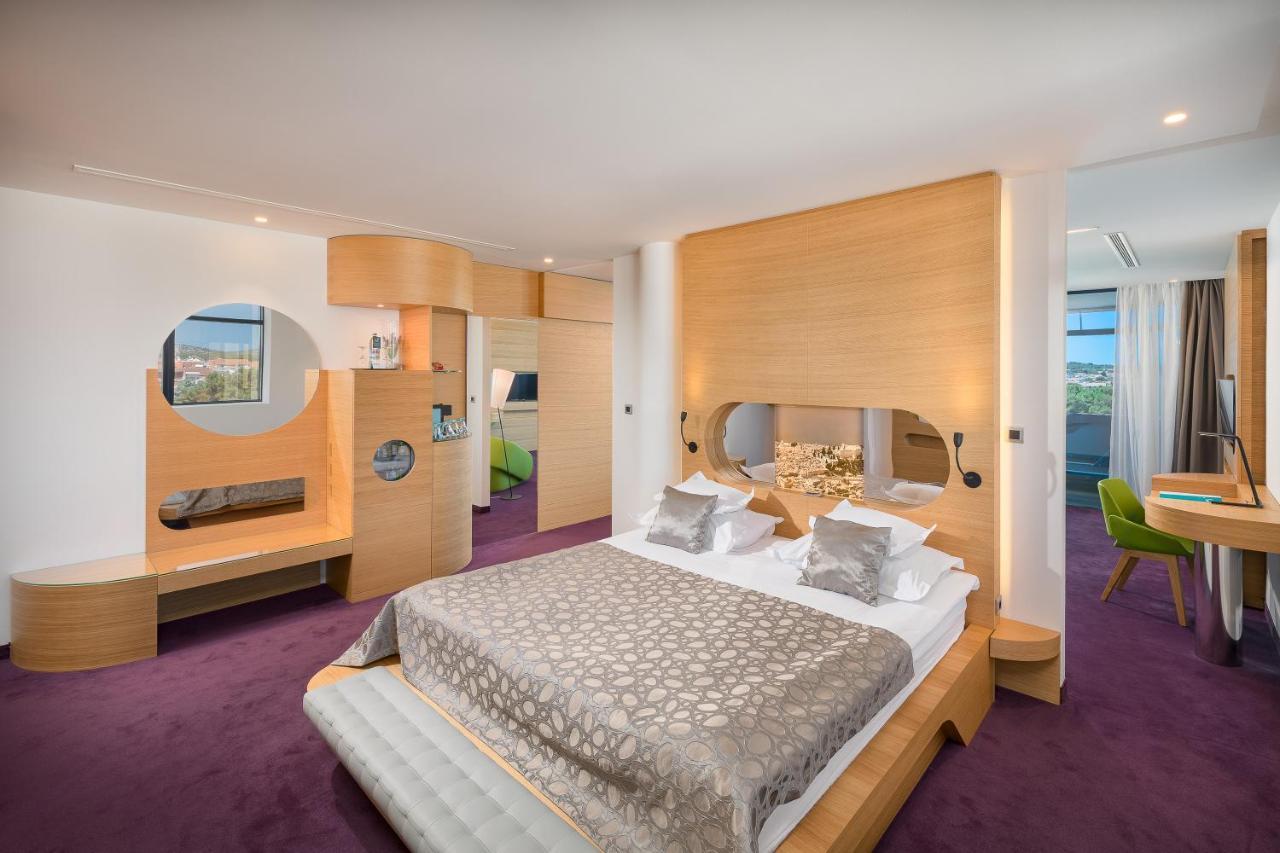 Deluxe Suite Balcony