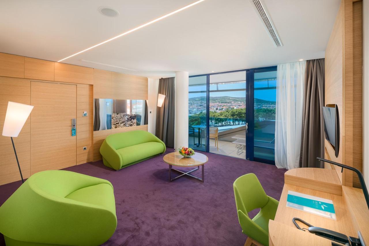 Deluxe Suite Balcony