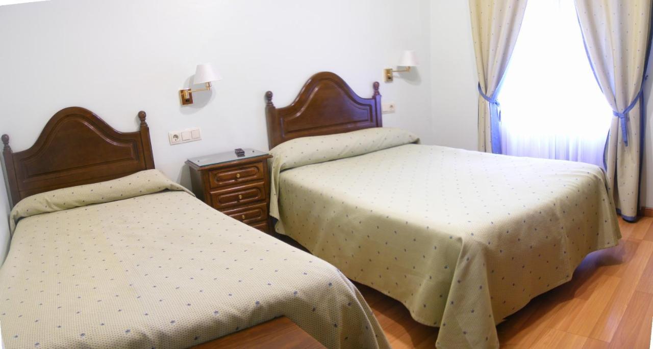 Double Room with Extra Bed,1301811013:JPEG