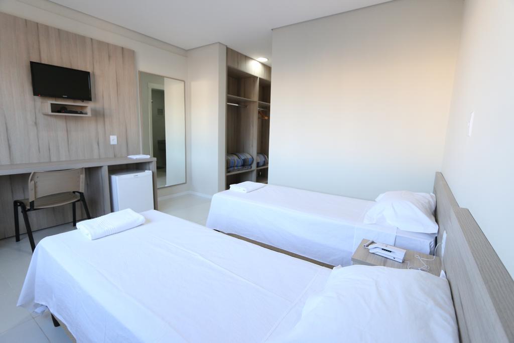 Large Twin Room,172194318:JPEG