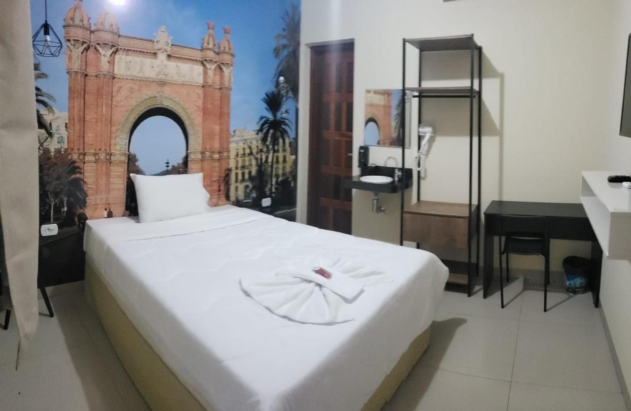 Standard Queen Room,1547994118:JPEG